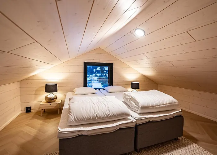 Weekend Platinum ווקאטי